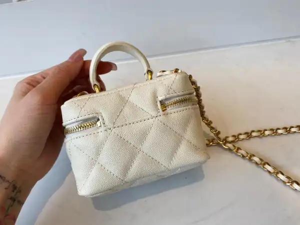 Frstbag ru CHANEL SMALL VANITY WITH CHAIN