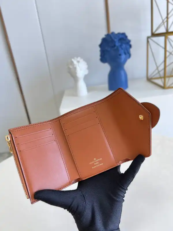 Rep LOUIS VUITTON PONT 9 COMPACT WALLET