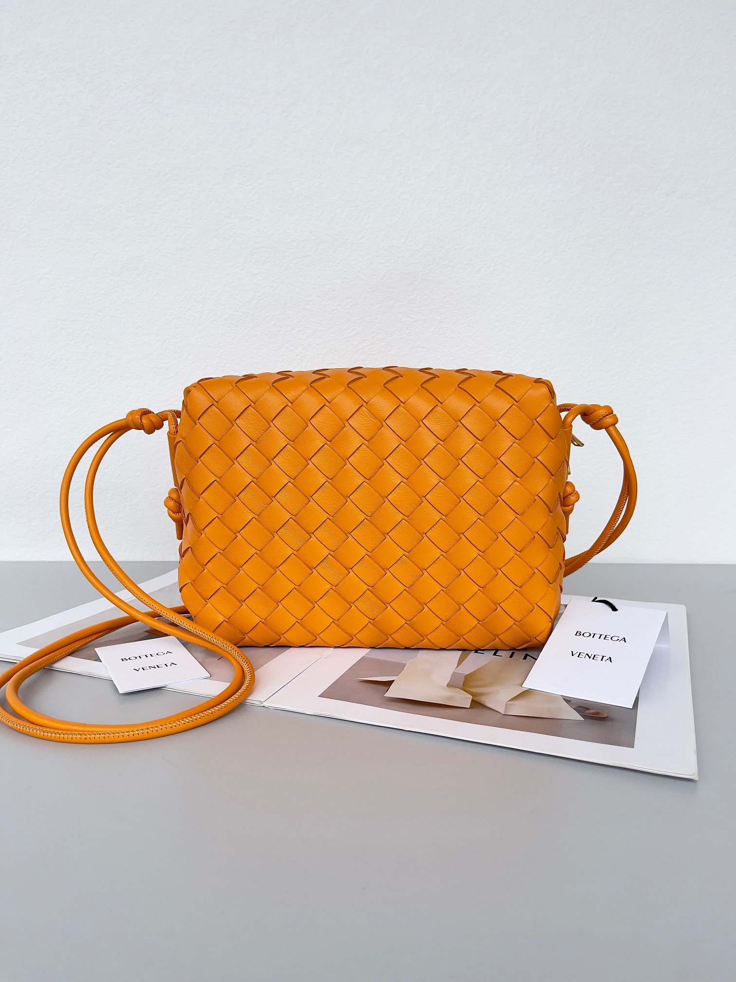 HOT SALE BOTTEGA VENETA Small Loop Camera Bag