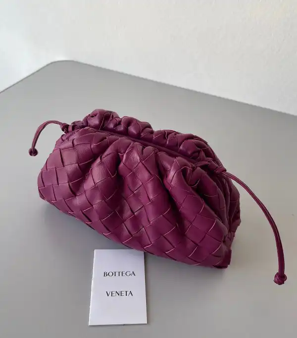 BOTTEGA VENETA MINI POUCH