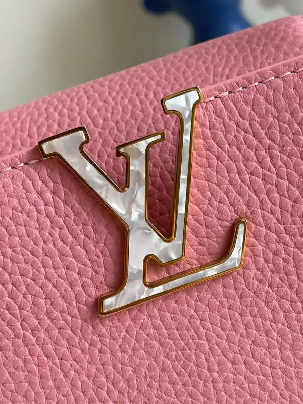 Affordable LOUIS VUITTON CAPUCINES BB