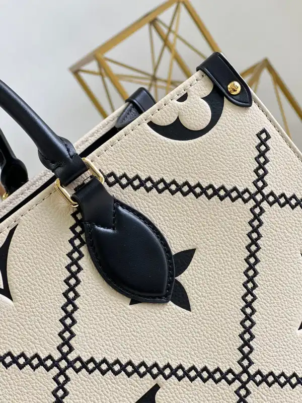 AAA Pruses Bags LOUIS VUITTON ONTHEGO MM