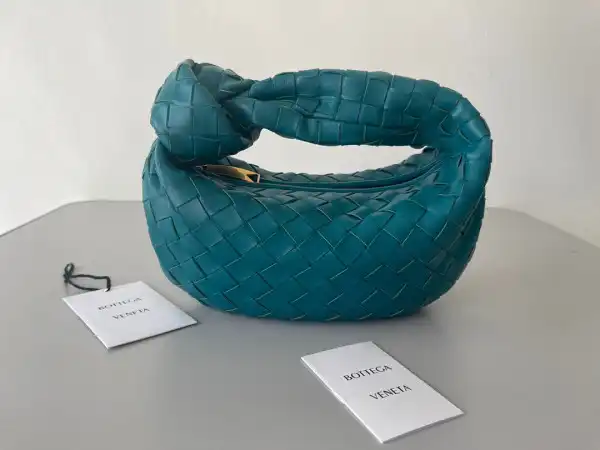 First Bag Ru BOTTEGA VENETA MINI JODIE