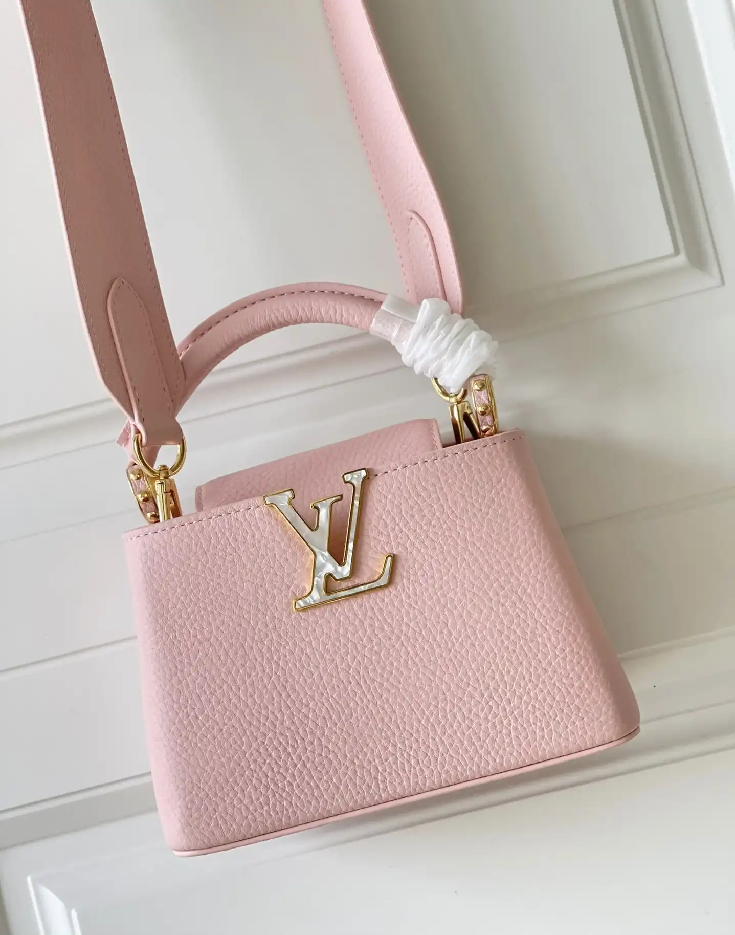 Cheap LOUIS VUITTON CAPUCINES MINI