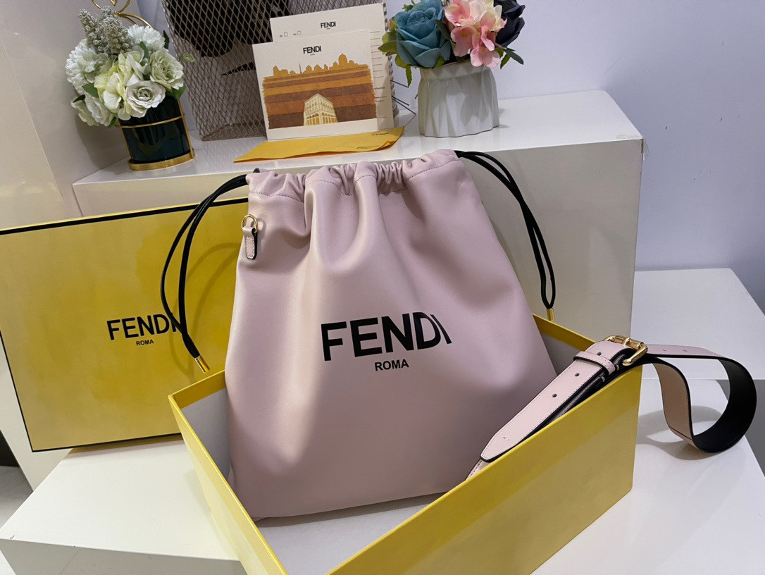 FENDI PACK MEDIUM POUCH