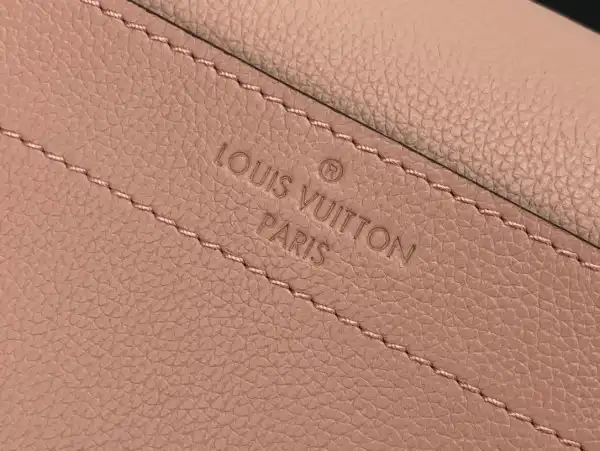 TO LOUIS VUITTON LOCKME CHAIN PM