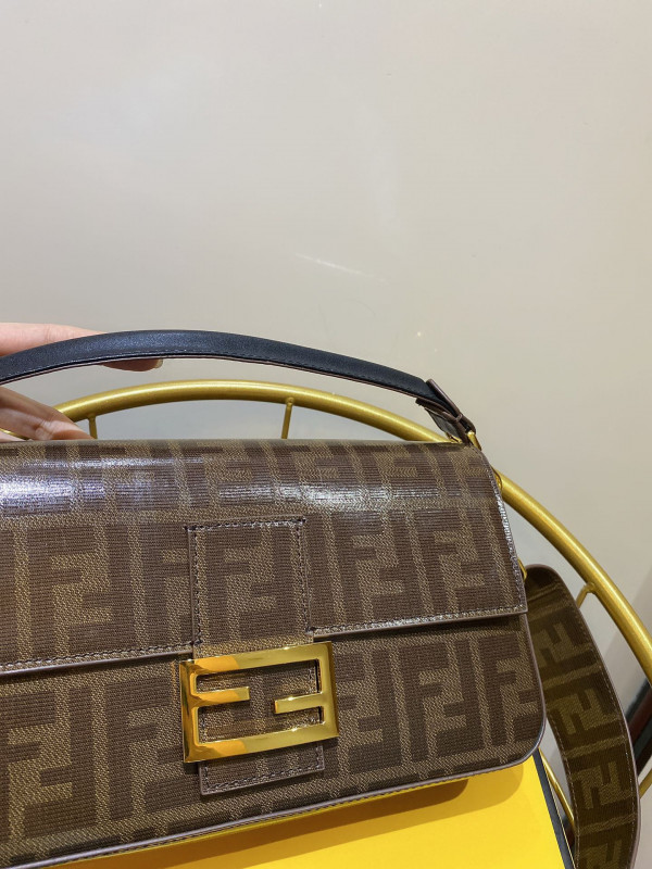 HOT SALE FENDI BAGUETTE