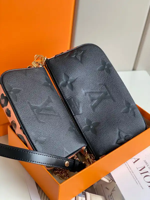 LOUIS VUITTON MULTI POCHETTE ACCESSOIRES