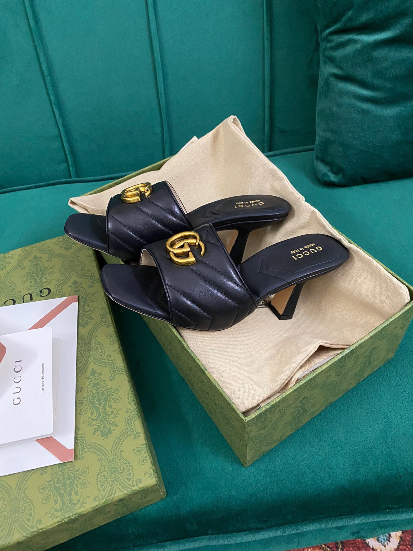 HOT SALE GUCCI Double G slide sandal