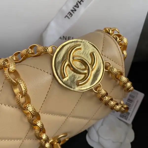 CHANEL SMALL FLAP BAG