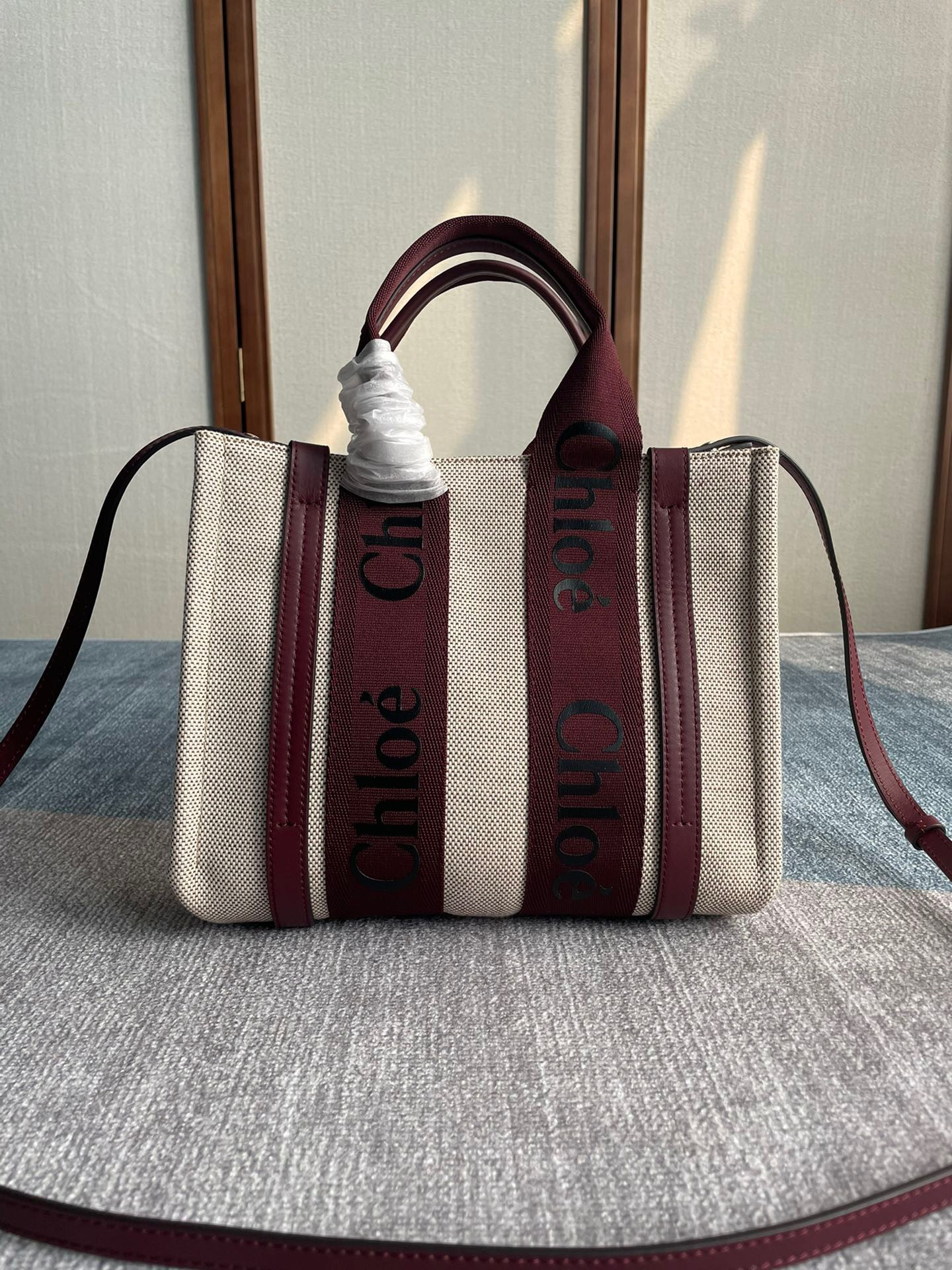 HOT SALE CHLOÉ SMALL WOODY TOTE BAG WITH STRAP