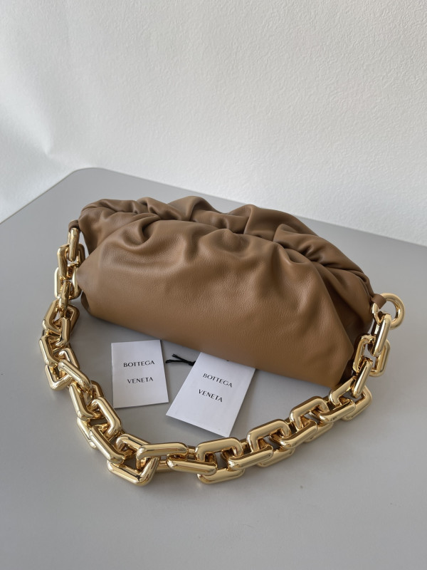 HOT SALE BOTTEGA VENETA THE CHAIN POUCH