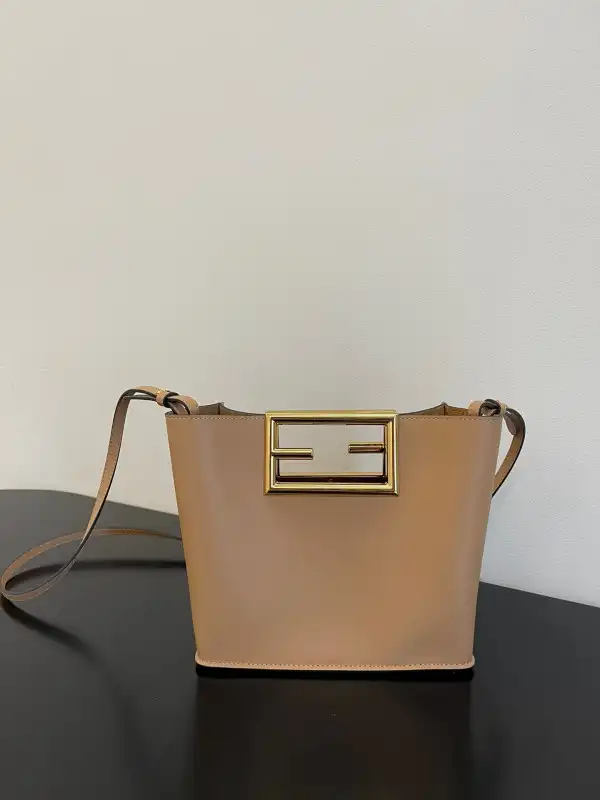 Bagsoffer FENDI WAY SMALL