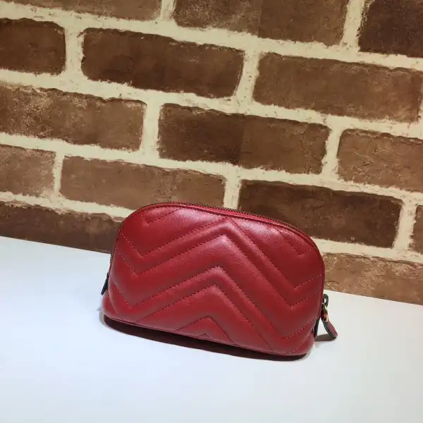 GUCCI GG Marmont cosmetic case