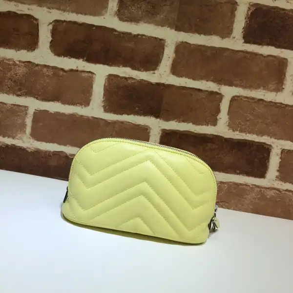 Affordable GUCCI GG Marmont cosmetic case