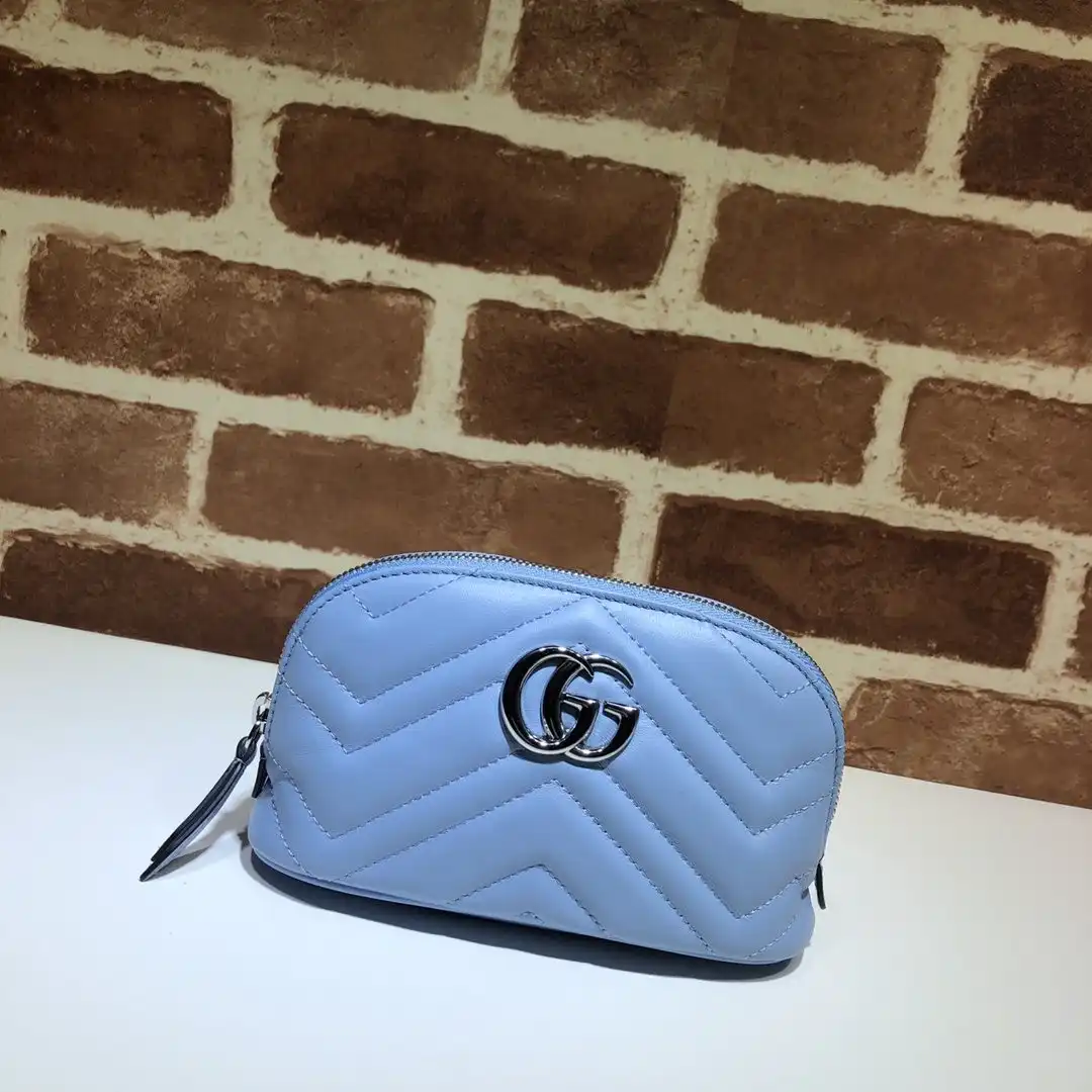 GUCCI GG Marmont cosmetic case