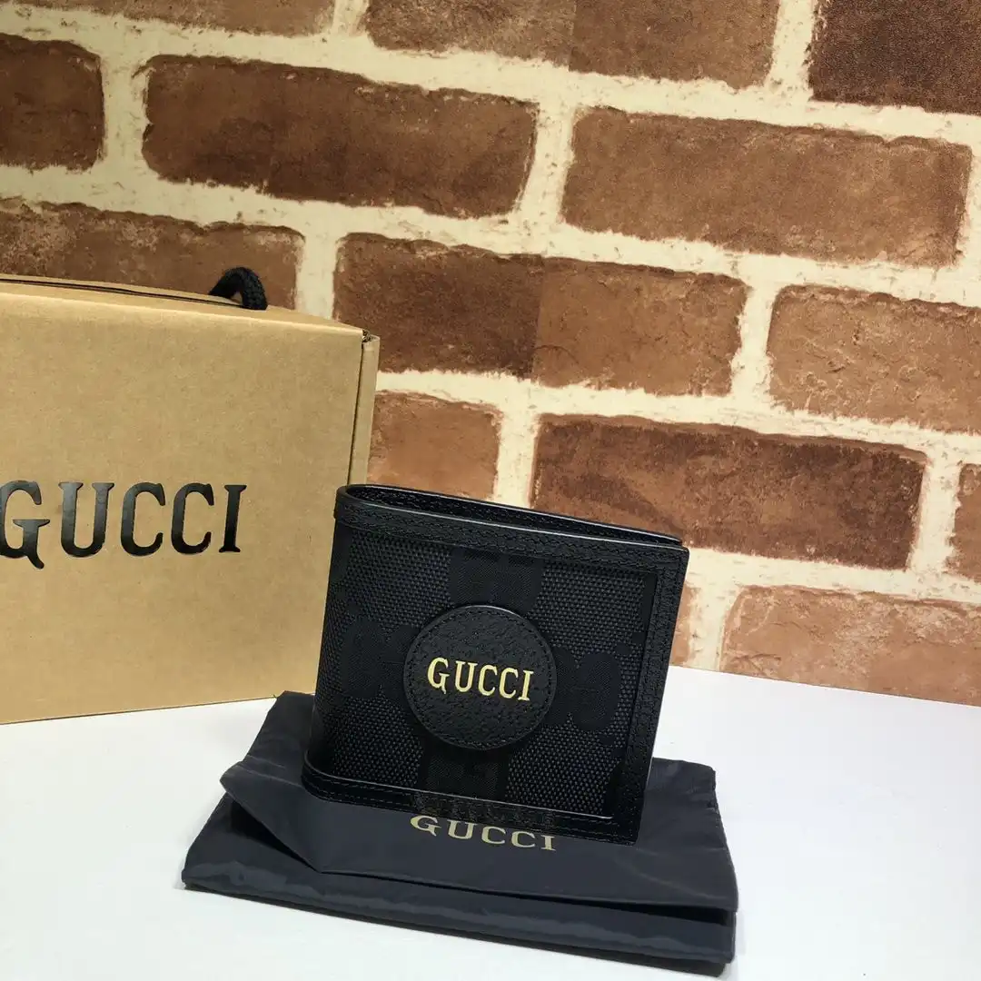 GUCCI Off The Grid billfold wallet