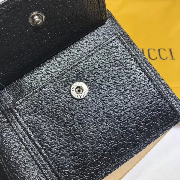 GUCCI Off The Grid billfold wallet