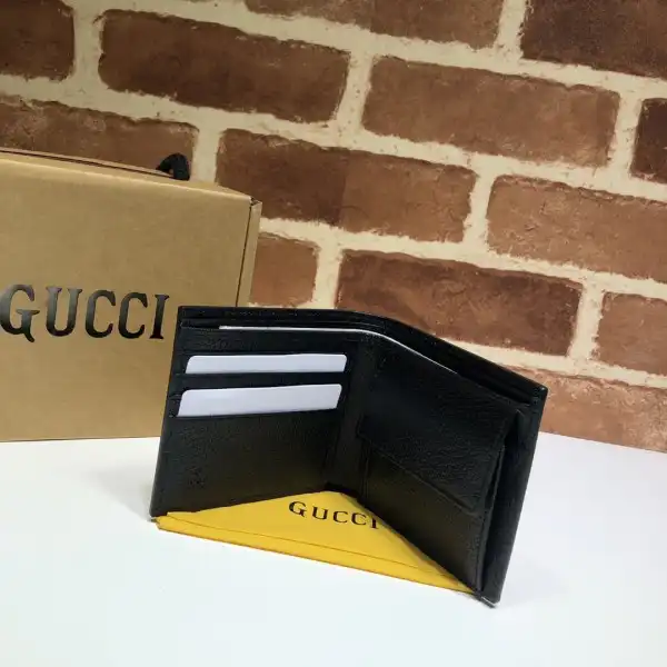 GUCCI Off The Grid billfold wallet