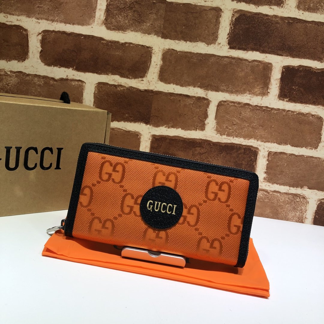 HOT SALE GUCCI Off The Grid Zippy wallet