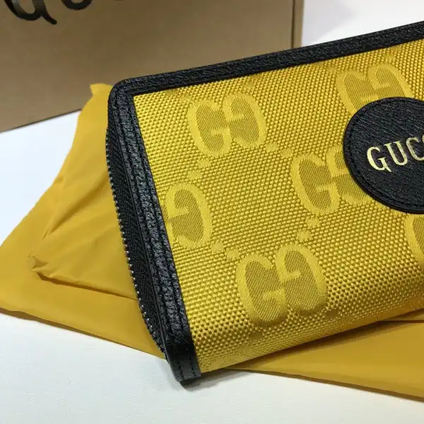 Cheap GUCCI Off The Grid Zippy wallet