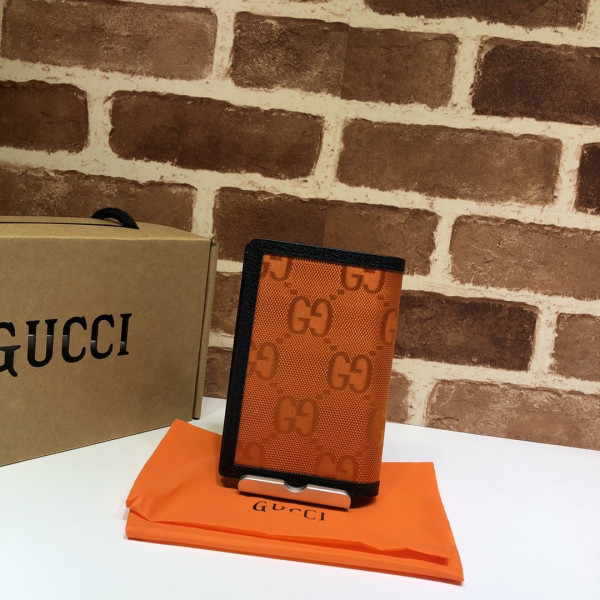 HOT SALE GUCCI Off The Grid passport case