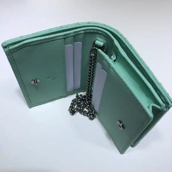 Bagsoffer GUCCI GG Marmont chain wallet