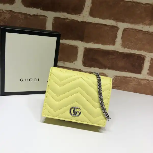 GUCCI GG Marmont chain wallet