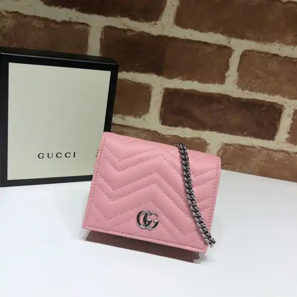 Bagsoffer GUCCI GG Marmont chain wallet