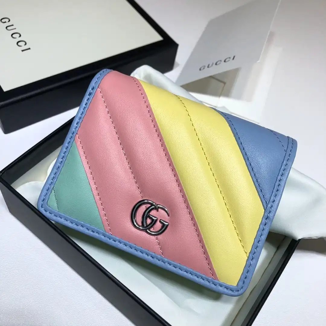 GUCCI GG Marmont chain wallet