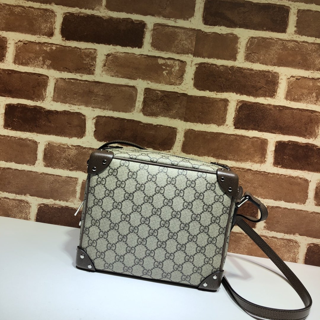 HOT SALE GUCCI GG shoulder bag with leather details