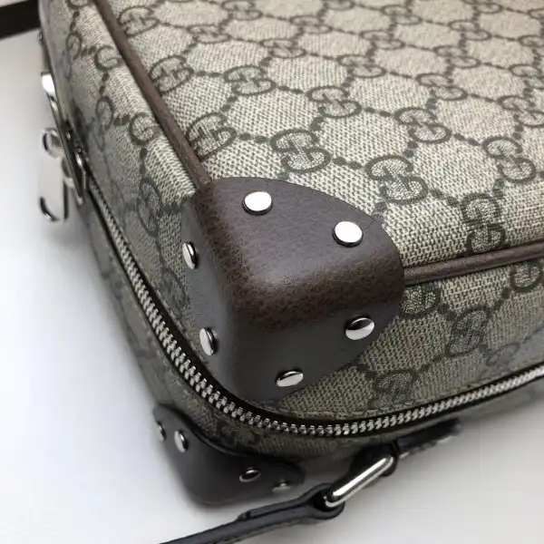 GUCCI GG shoulder bag with leather details