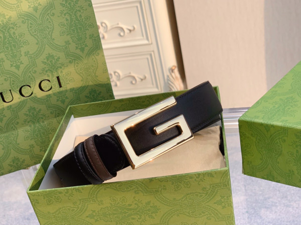 HOT SALE GUCCI Reversible belt with Square G buckle