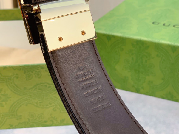 HOT SALE GUCCI Reversible belt with Square G buckle