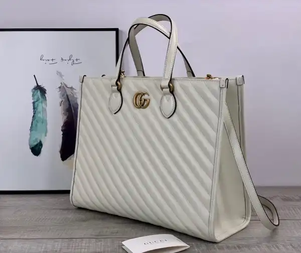 GUCCI GG Marmont medium tote bag