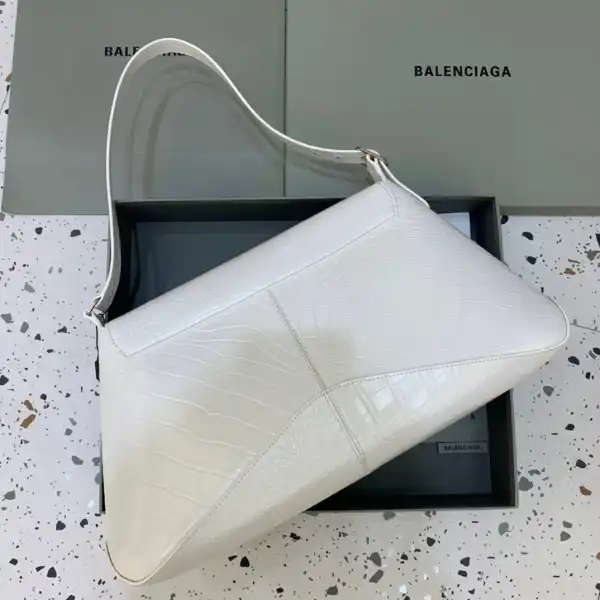 BALENCIAGA WOMEN'S XX MEDIUM FLAP BAG