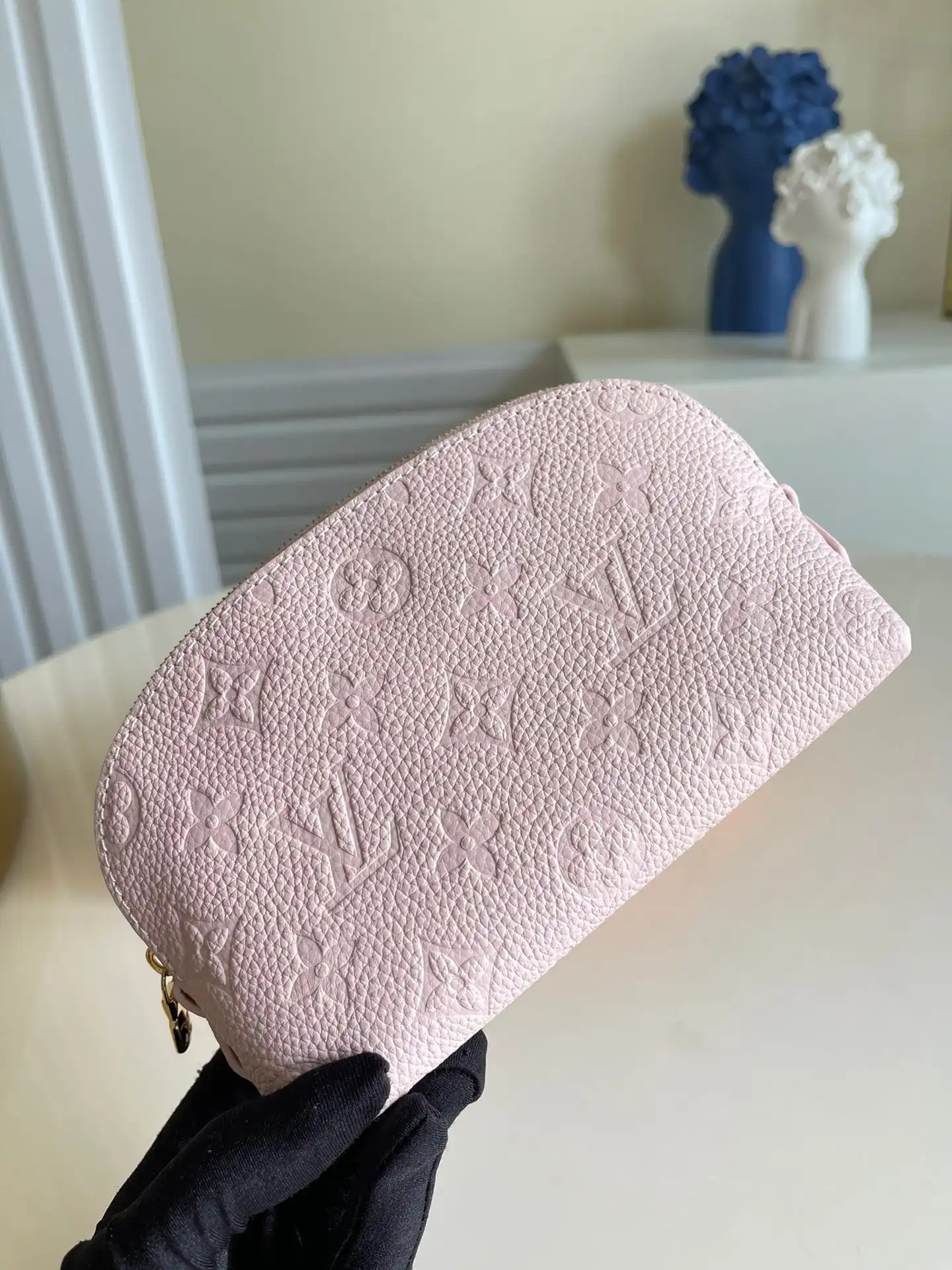 First bag ru LOUIS VUITTON COSMETIC POUCH