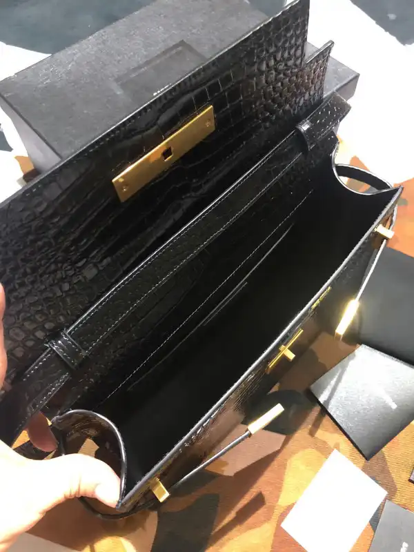 First Bag Ru YSL MANHATTAN