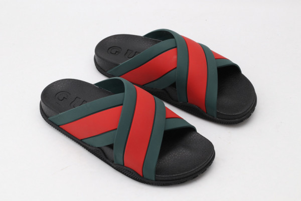 GUCCI rubber slide sandal with Web