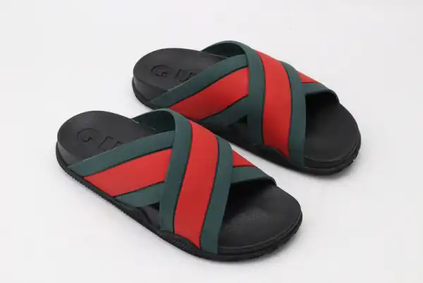 Frstbag ru GUCCI rubber slide sandal with Web