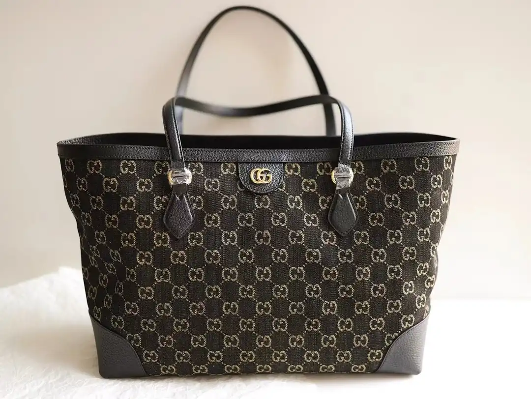 TO GUCCI Ophidia medium tote with Web