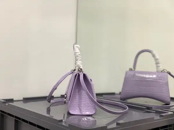 First bag ru BALENCIAGA HOURGLASS