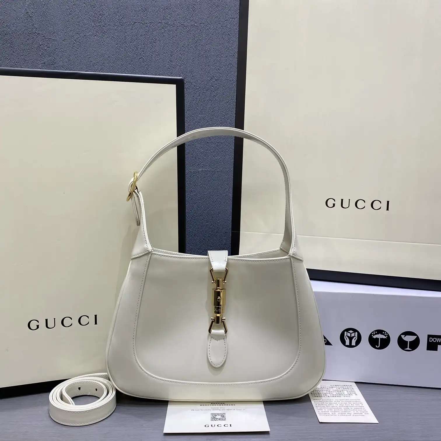 TO GUCCI Jackie 1961 small hobo bag