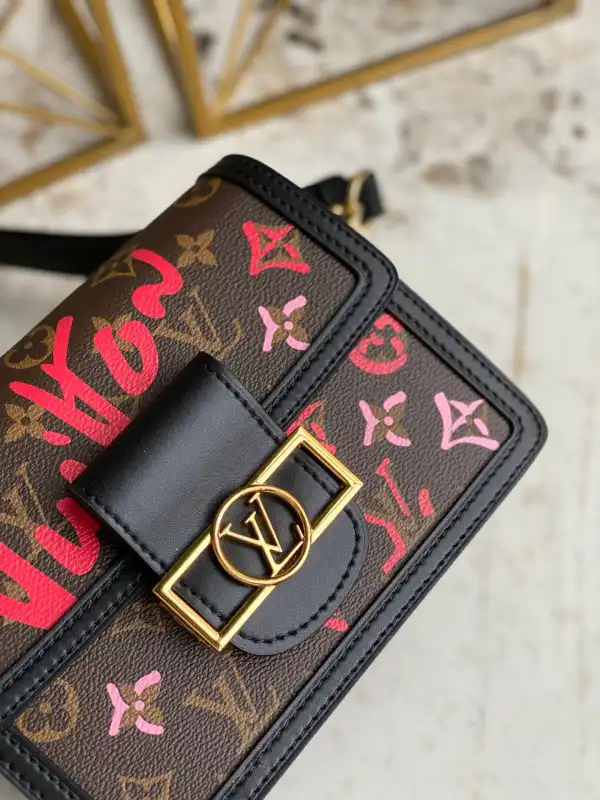 First bag ru LOUIS VUITTON LIMITED EDITION - MINI DAUPHINE