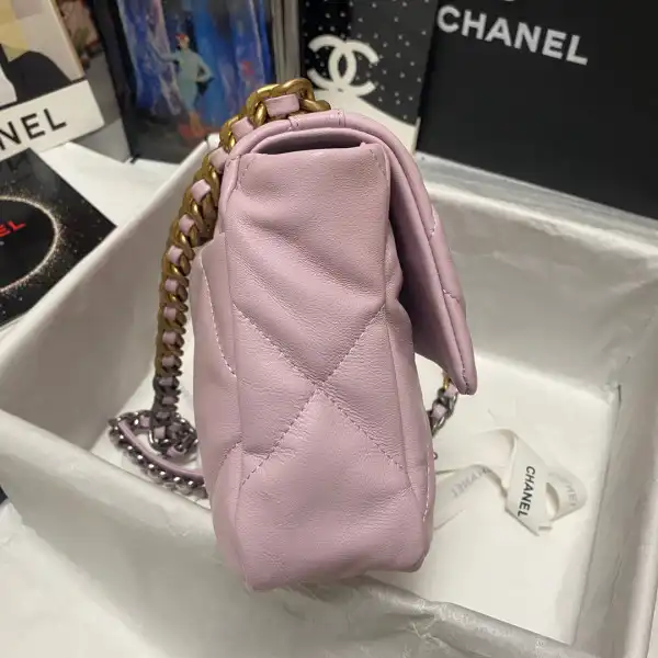 CHANEL 19 FLAP BAG