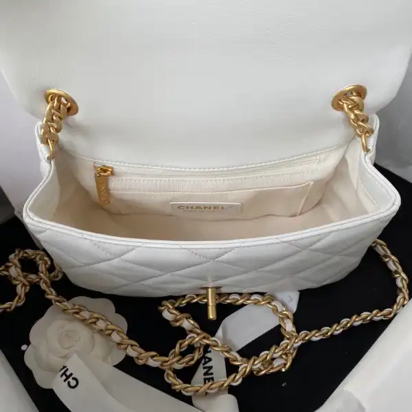 First Bag Ru CHANEL FLAP BAG