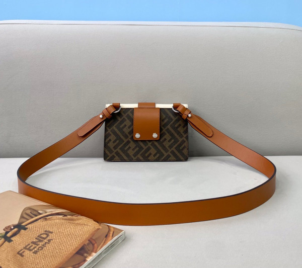 HOT SALE FENDI BAGUETTE