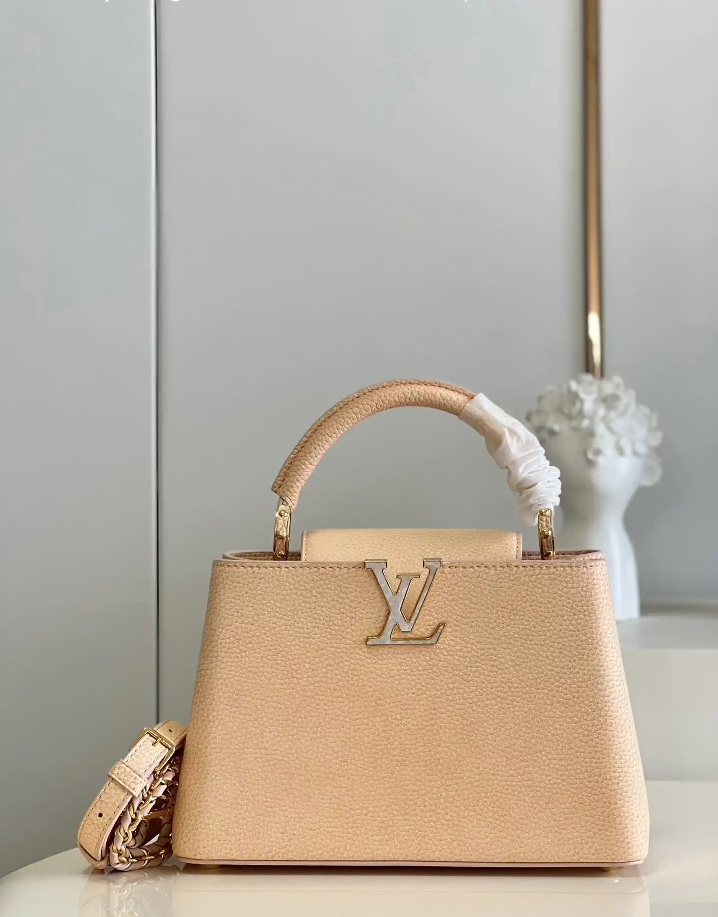 LOUIS VUITTON CAPUCINES BB