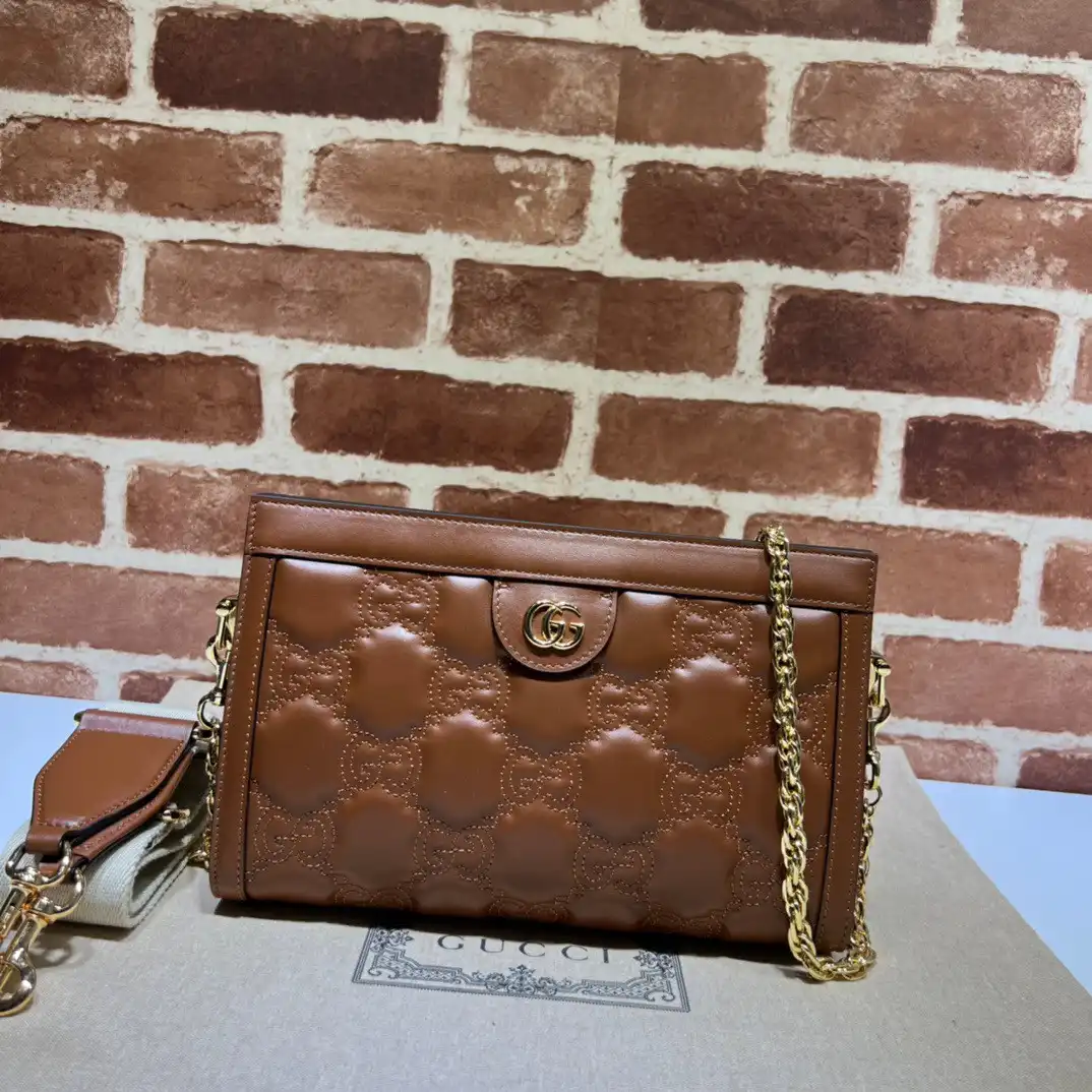 GUCCI GG matelassé leather shoulder bag