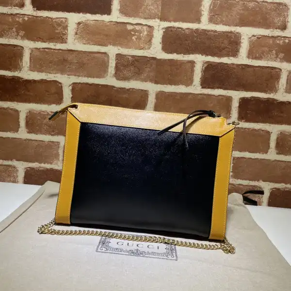 GUCCI Small shoulder bag with Double G